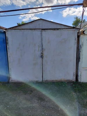 Продам металевий гараж