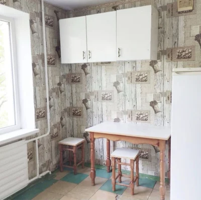 For Sale: 2-room apartment on Charynova St., 4/9