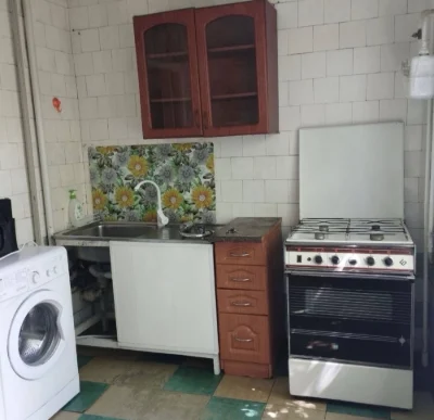 For Sale: 2-room apartment on Charynova St., 4/9