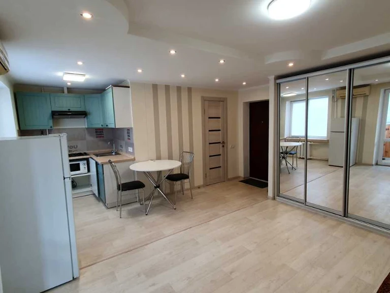 Apartment. Mykhola Bazhana Prospect, Kyiv