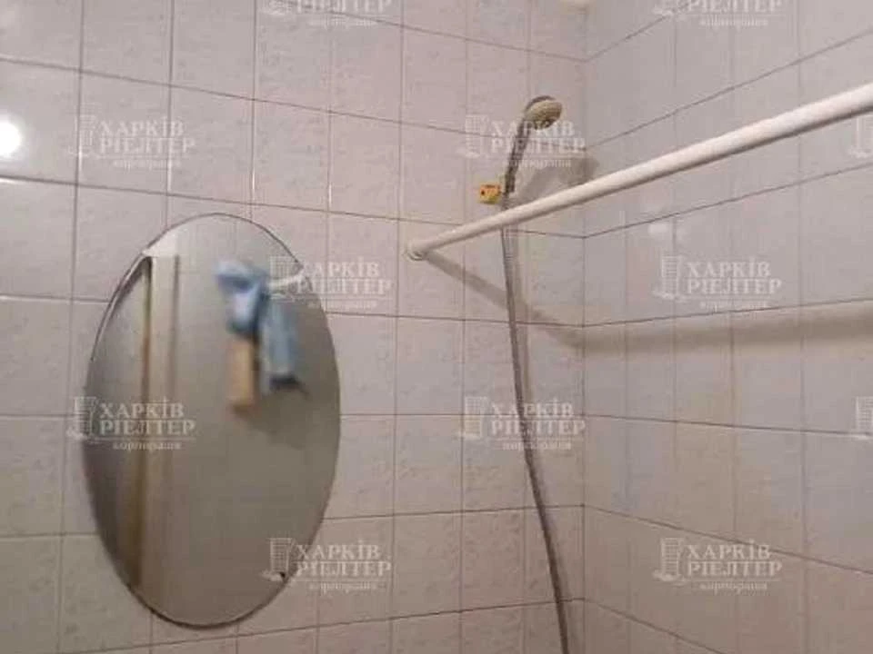 Apartment. Kharkiv, Traktorostudivnyky Ave.
