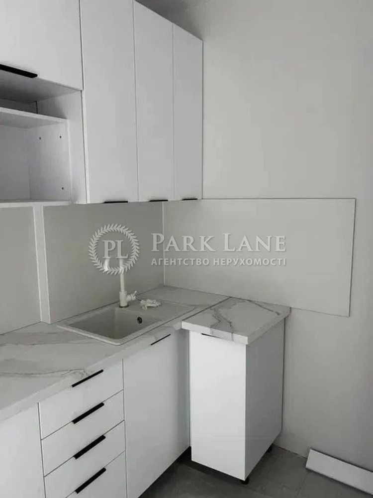 One-bedroom apartment for sale in the "Medovyy Gadyatsky Gai" residential complex