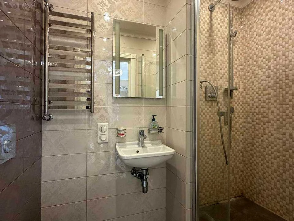 Apartment. Dimitrivska Street, Kyiv