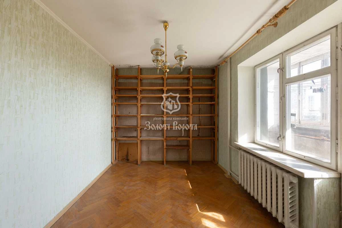 Продажа 4-комнатной квартиры 95 м², Флоренции ул., 5