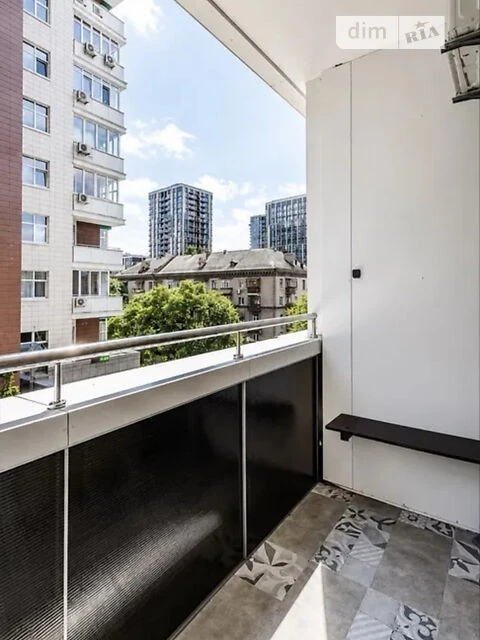 Sale of 2-room apartment 84 sq. m. on Vasylya Tyutyunnyka 51/1A street •