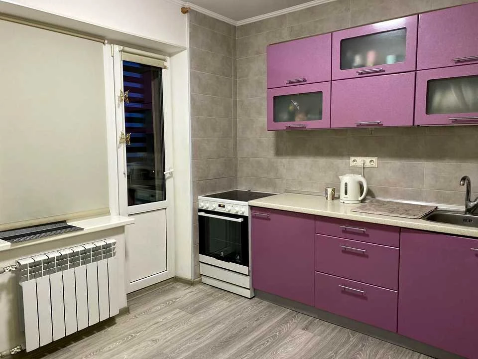 Apartment. Revuts'koho Street, Kyiv