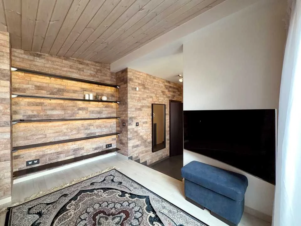 Квартира. Київ, вулиця Юлії Зданівської