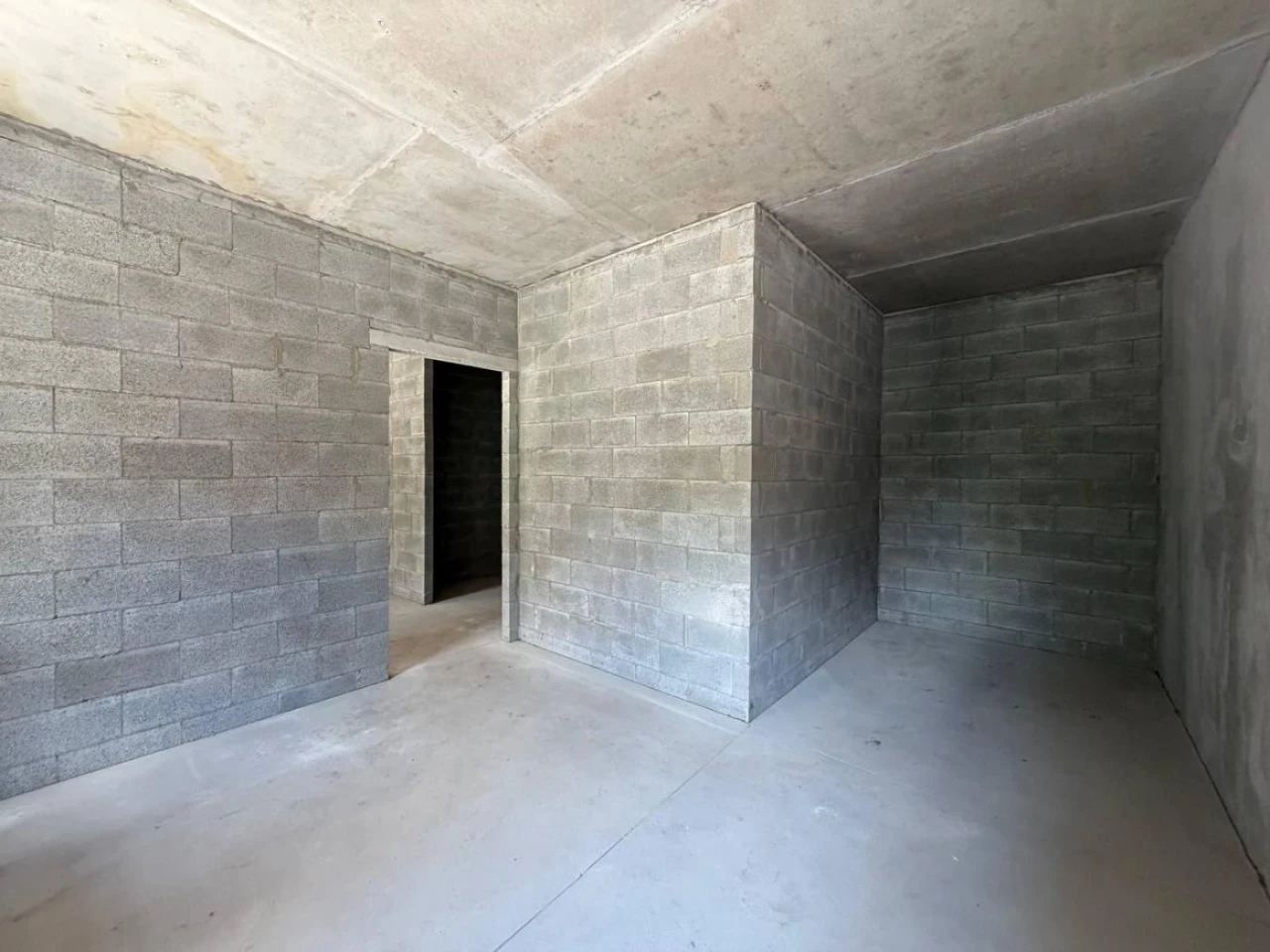 Apartment for Sale: Holosiiv ЖК Republic, 40m2