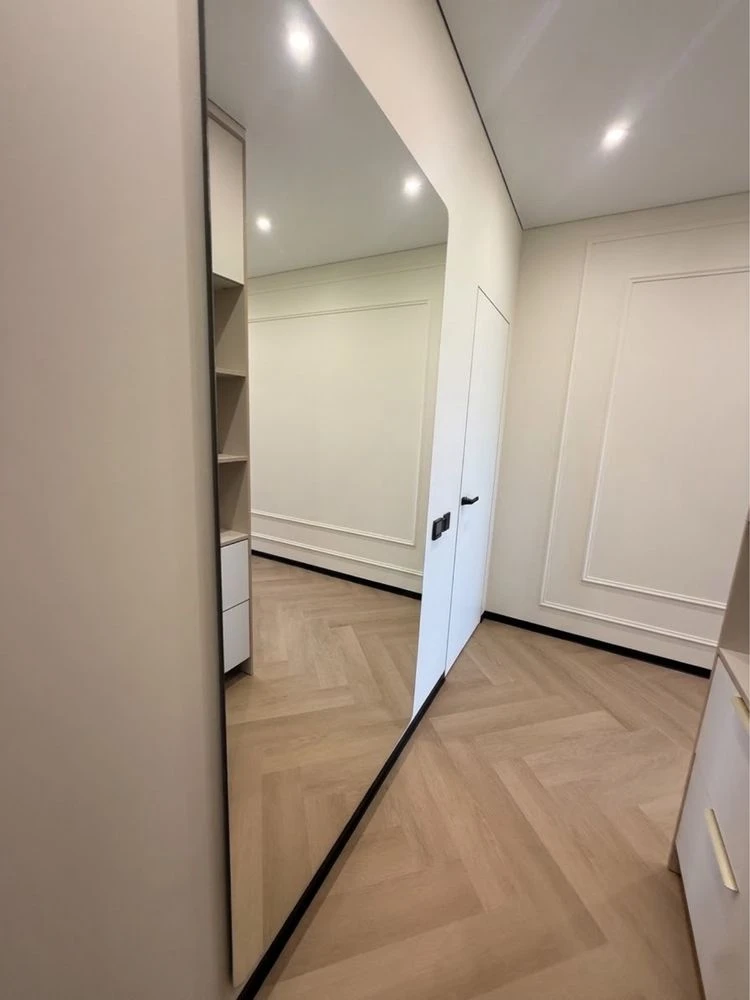 Продаж чудовоï 2-кімнатній квартири в Олеся, 27 а Варшавський
