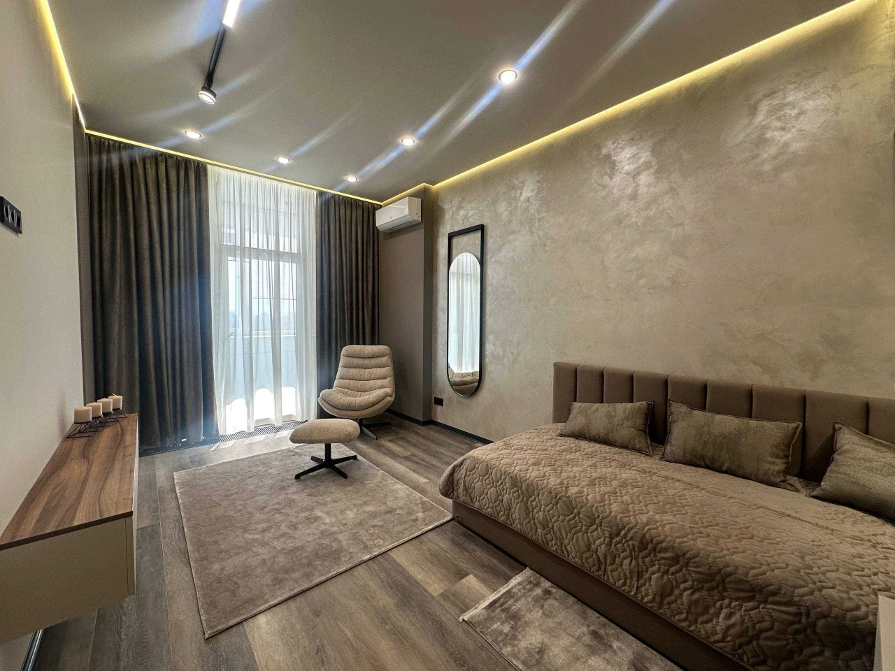 New Designer Apartment, Берестейський Manhattan City, Manhattan
