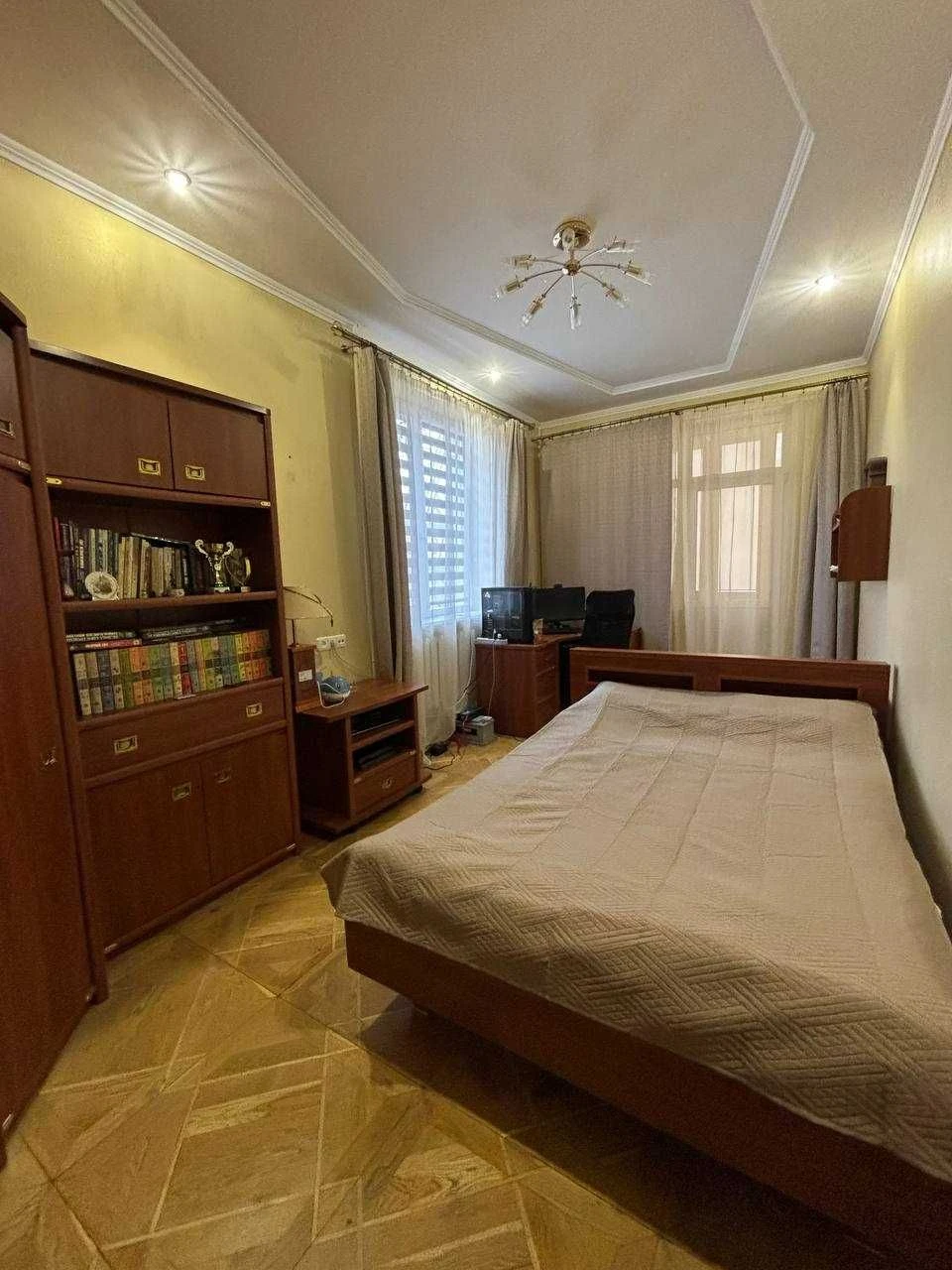 Продаж добротного будинку у м.Львові поряд з центром міста,