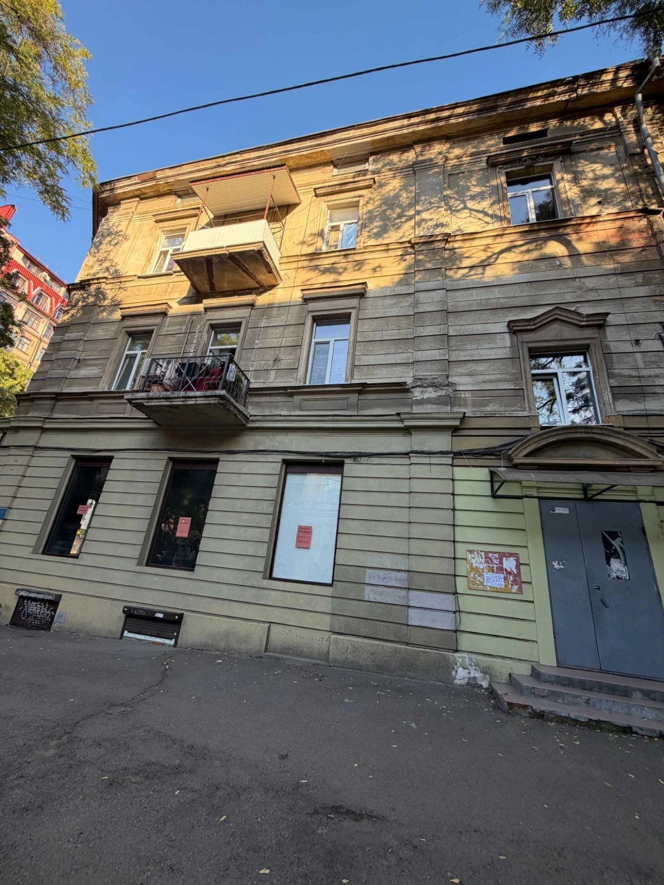 Продам 3-х ком. квартиру в Центре. Парк . Море.