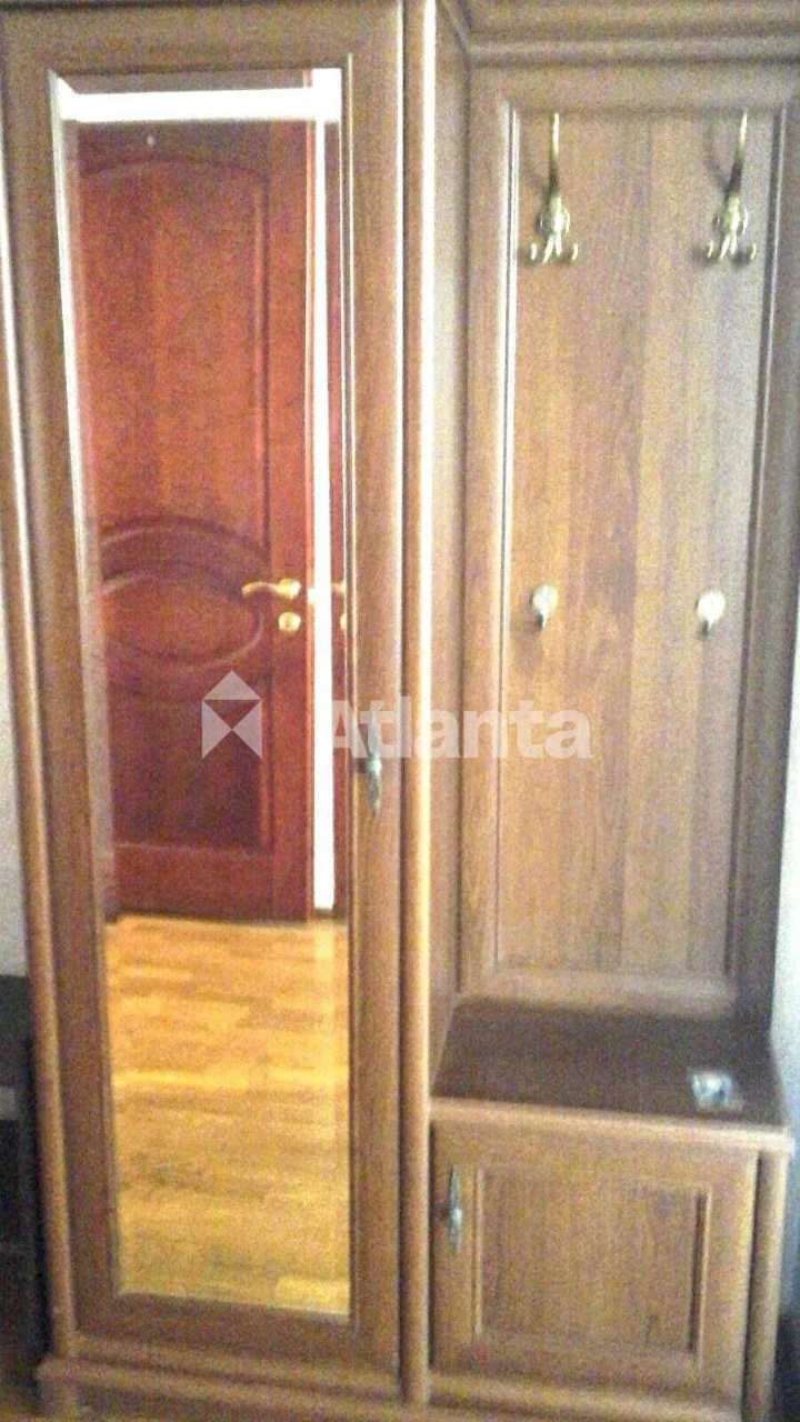 Унікальна 2-кімнатна квартира в унікальному малоповерховому будинку в