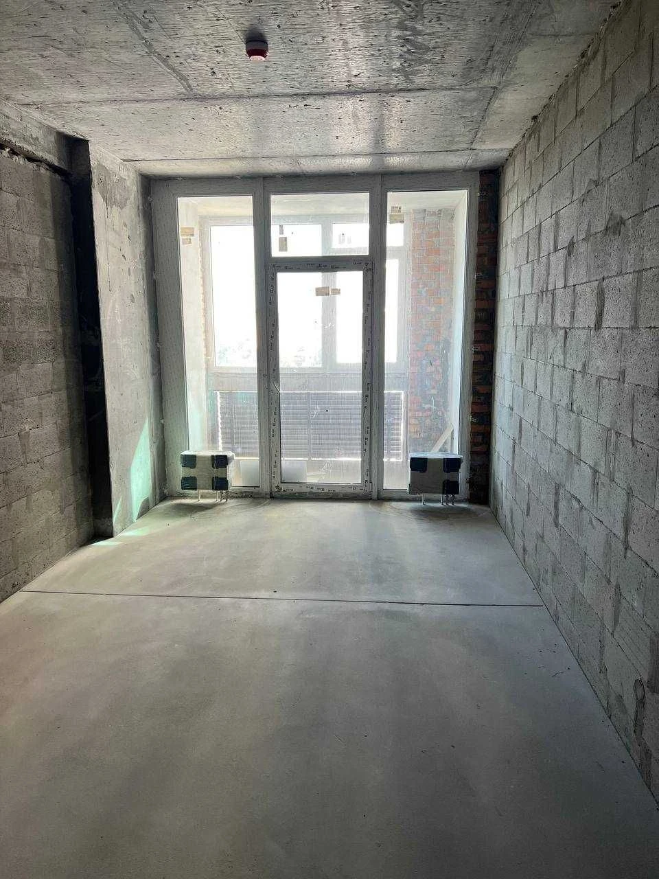Продаж 2-кімнатної квартири в ЖК бізнес-класу "Manhattan Cit