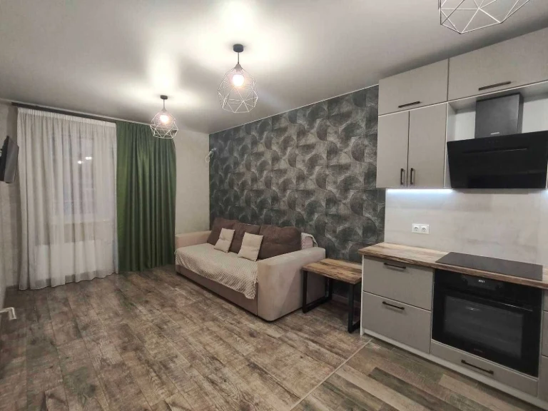 Без комісії! Продаж 2к квартири з ремонтом вул. Метрологічна