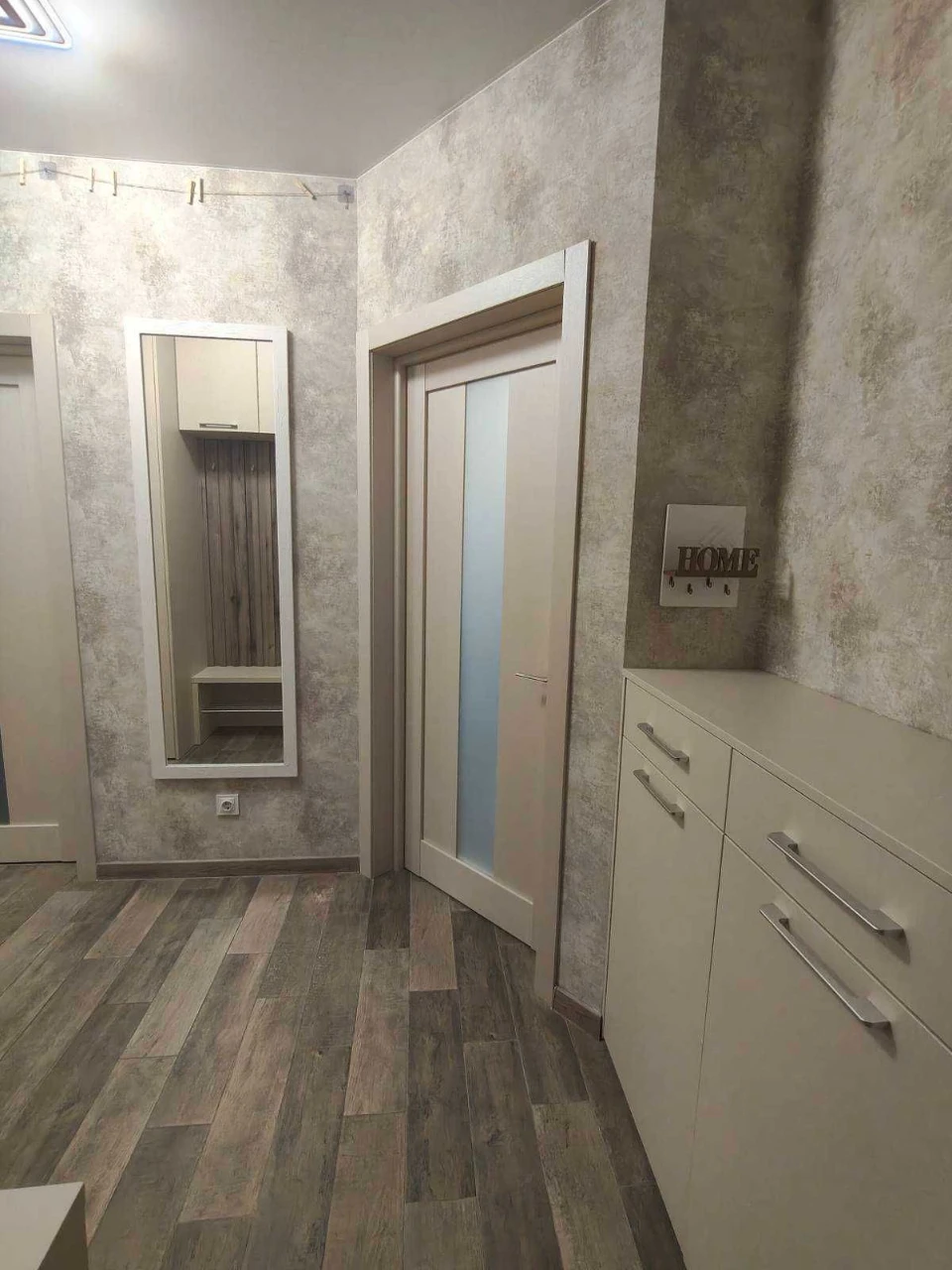 Без комісії! Продаж 2к квартири з ремонтом вул. Метрологічна