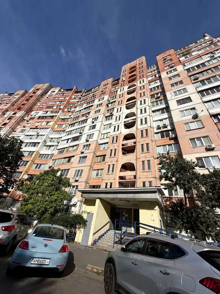 БЕЗ КОМІСІЇ! Продаж 2-кімнатної квартири на Троєщині .Закрев
