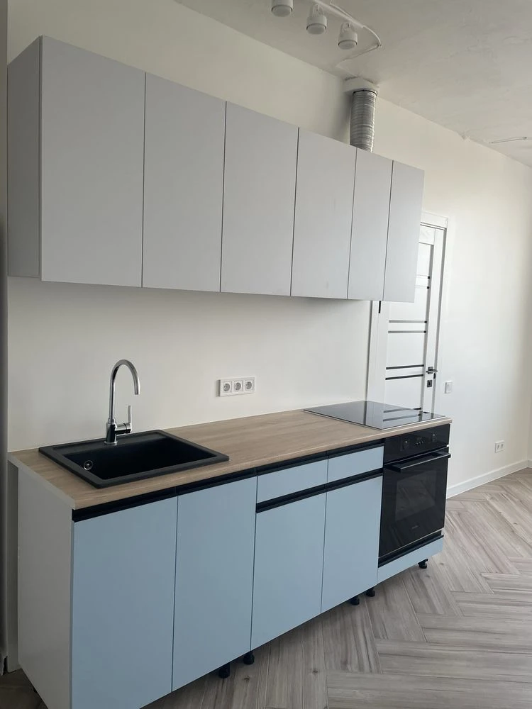 Продам 1но ком квартиру ул.Светлая 3, м.Бориспольская, жк Сх