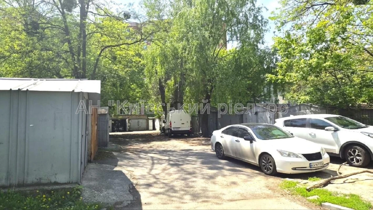Без %. Продаж 3-к квартири Голосіївський проспект, 126. метр