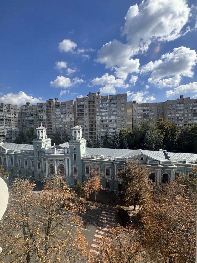 Без комісії! Метро Печерська