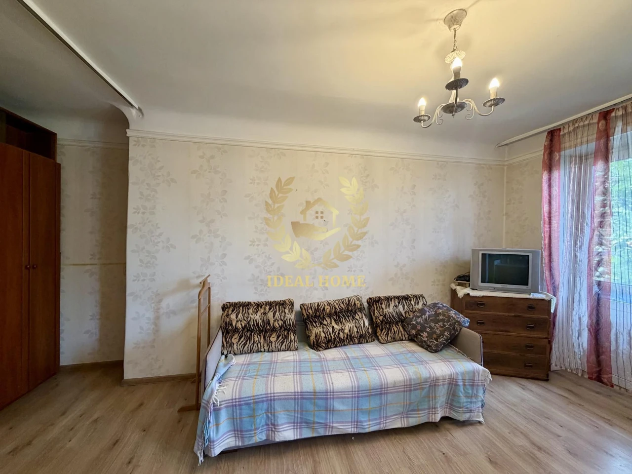 Продаж 1к квартири на Подолі, вул. Набережно-Лугова, м. Т. Ш