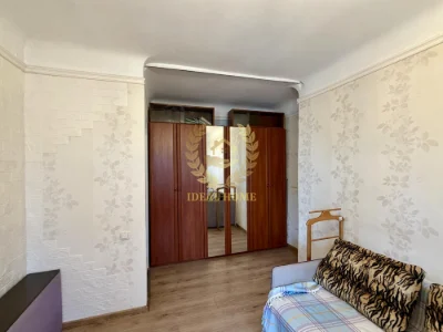 Продаж 1к квартири на Подолі, вул. Набережно-Лугова, м. Т. Ш