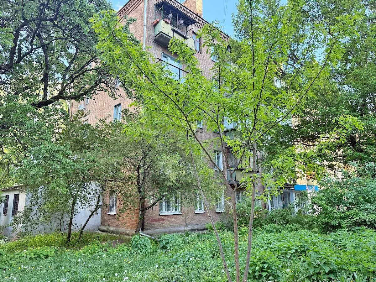 Без комісії 1к квартира на першому поверсі на Куренівці