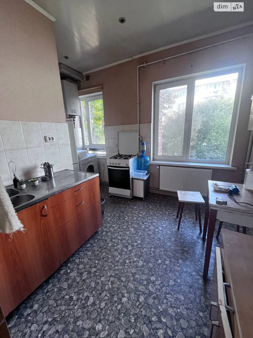Продаж квартиры Ближнее строение