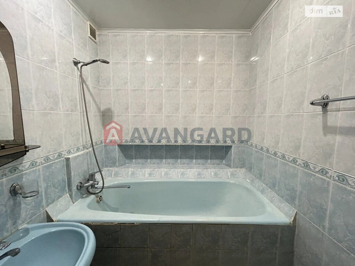 3-room apartment for sale, Academician Yangeley Street