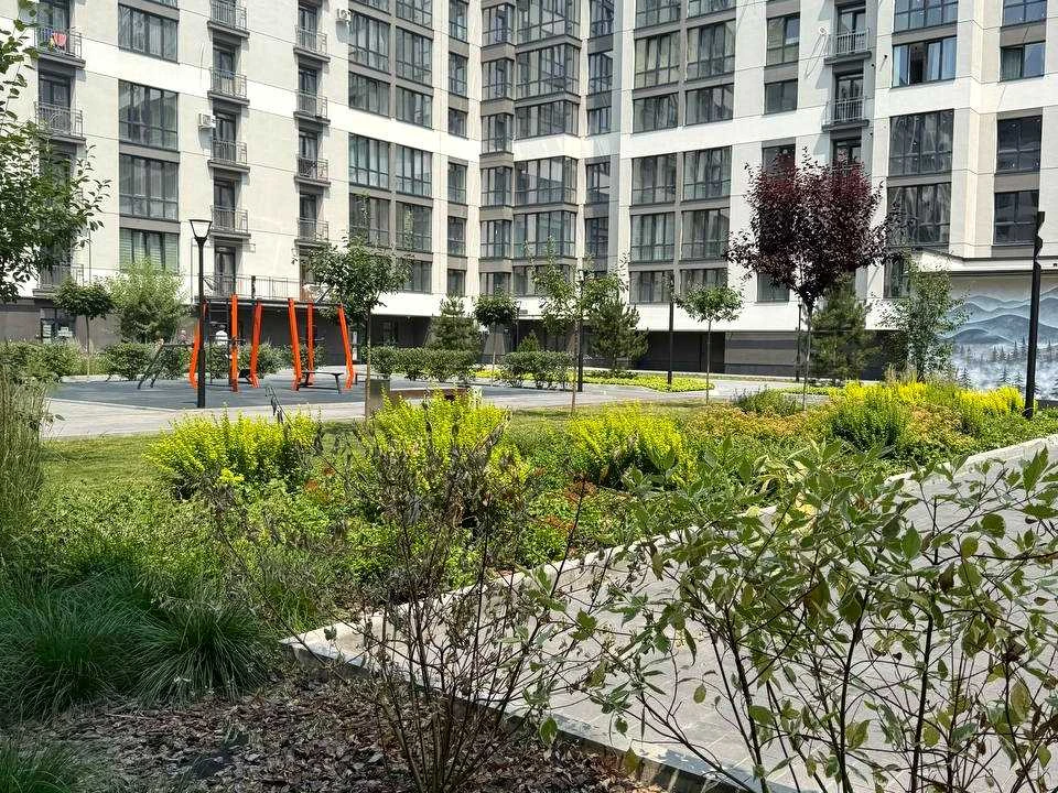 Apartment. Ivano-Frankivsk, Vinohradna St.