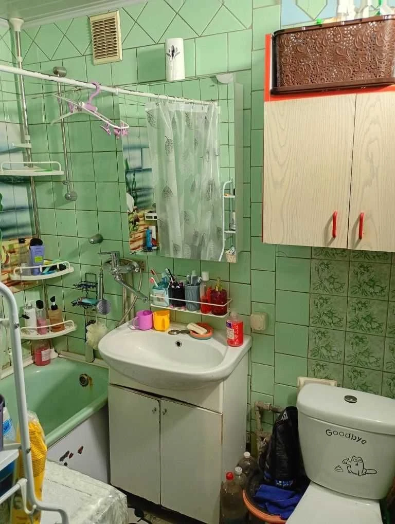 3-кімнатний Мотель, 52 кв. м., косметичний ремонт