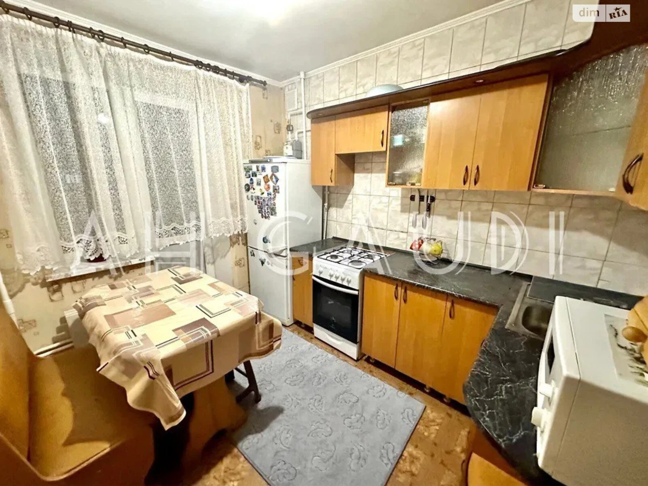 Довгострокова Оренда Квартири в Намиві