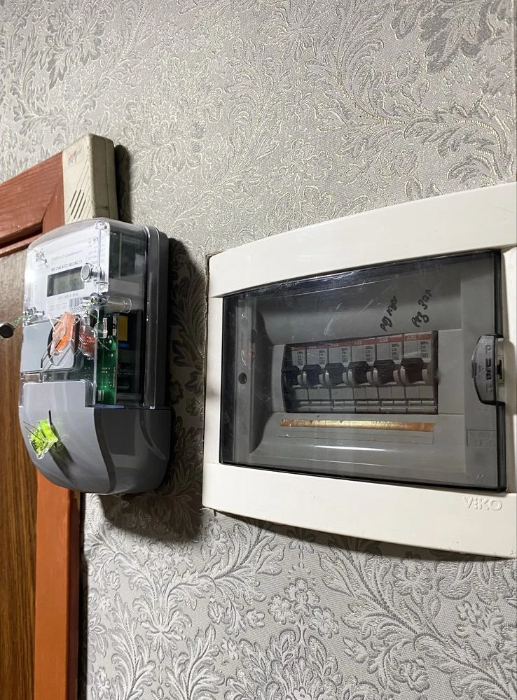 Продається 1-кімнатна квартира, Роменська, хороший ремонт, меблі/техніка залишається