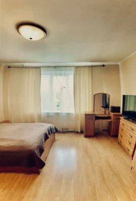 For sale: 2-room apartment, 57 sq.m.