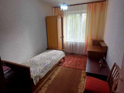 Квартира. Київ, Івана Дзюби вул.