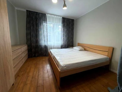Квартира. Киев, Карпатской Сичи ул.