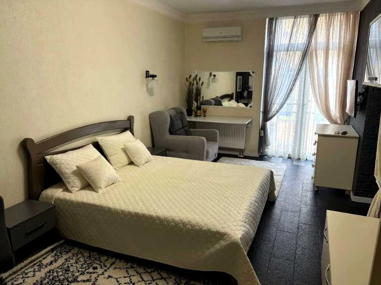 Apartment. Regeratorna str.