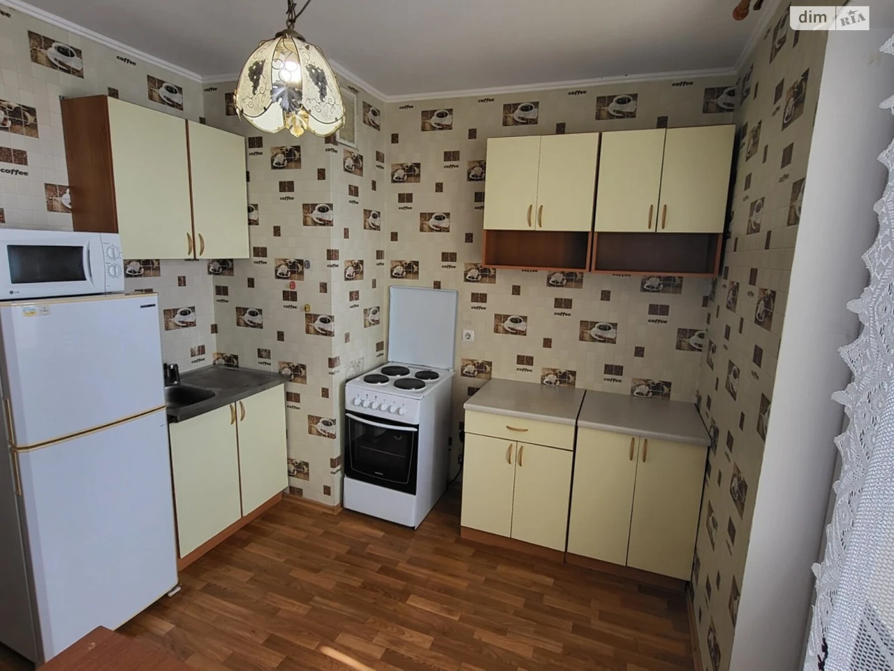 Long-Term Rental Apartment, Poznaki