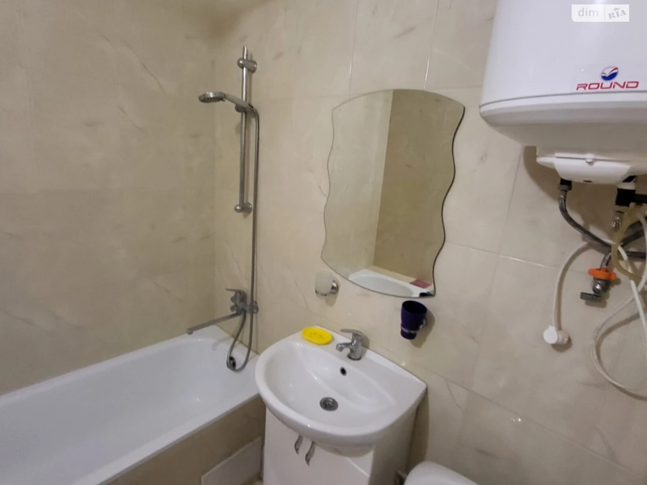 Long-Term Rental Apartment, Poznaki