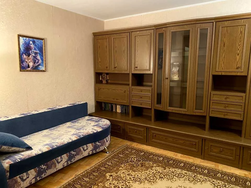 Квартира. Киев, проспект Любомира Гузара