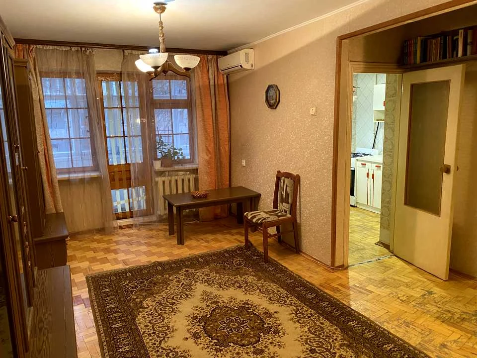 Квартира. Киев, проспект Любомира Гузара