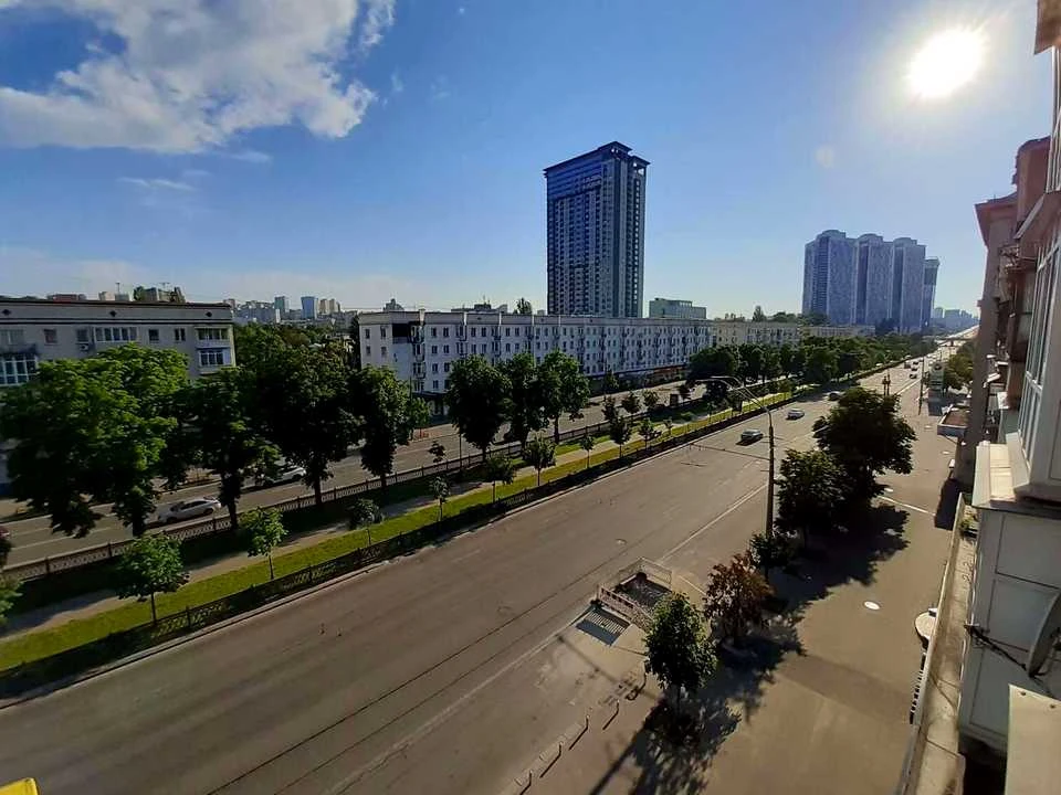 Квартира. Київ, Берестейський просп.