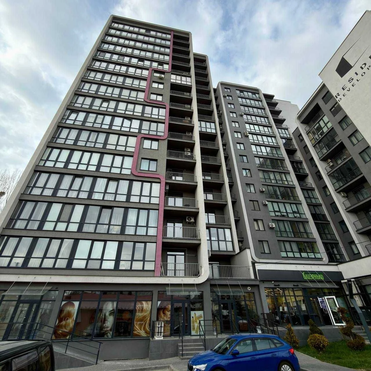 Sale of 2-room apartment WITHOUT COMMISSION in Resident Hall, Gorodokska Street