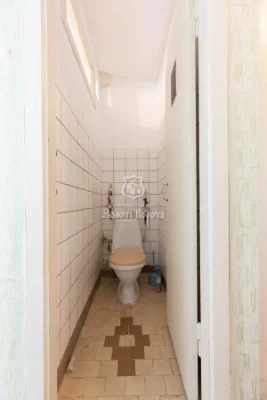 Продається чотирикімнатна квартира (95 м²) в Киеве, Днепровский