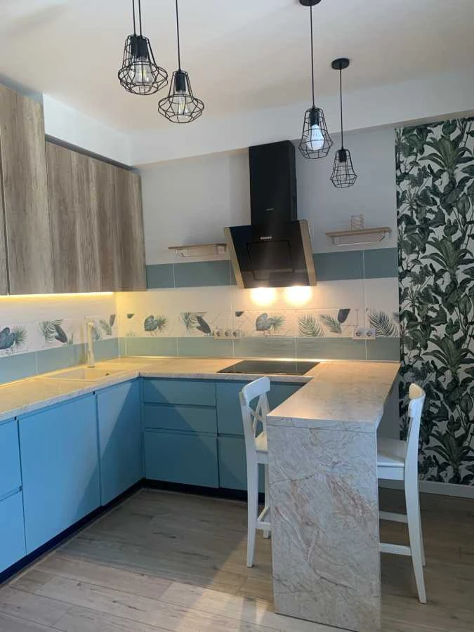 Продам трикімнатну квартиру (90 м²) у Києві, Подільський рай