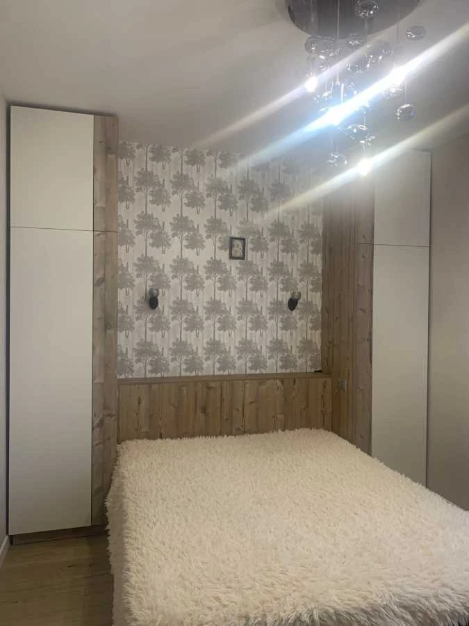 Продам трикімнатну квартиру (90 м²) у Києві, Подільський рай