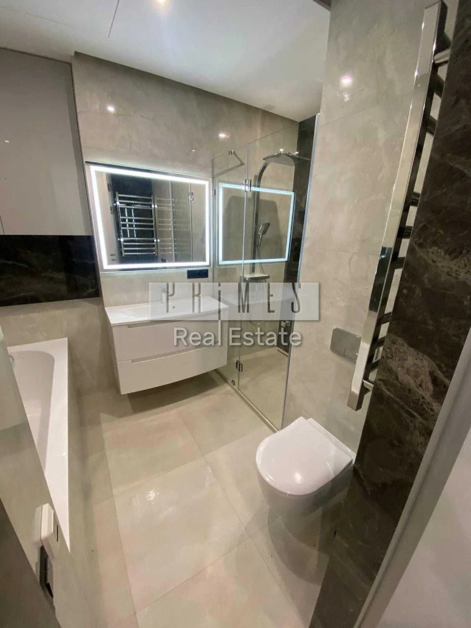Продается 3-комнатная квартира 90м² в ЖК Новопечерские