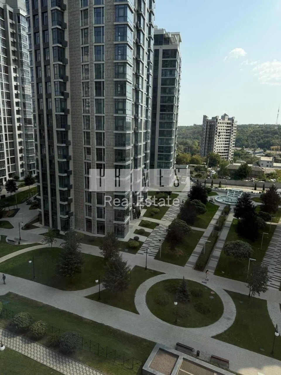 Продается 3-комнатная квартира 90м² в ЖК Новопечерские