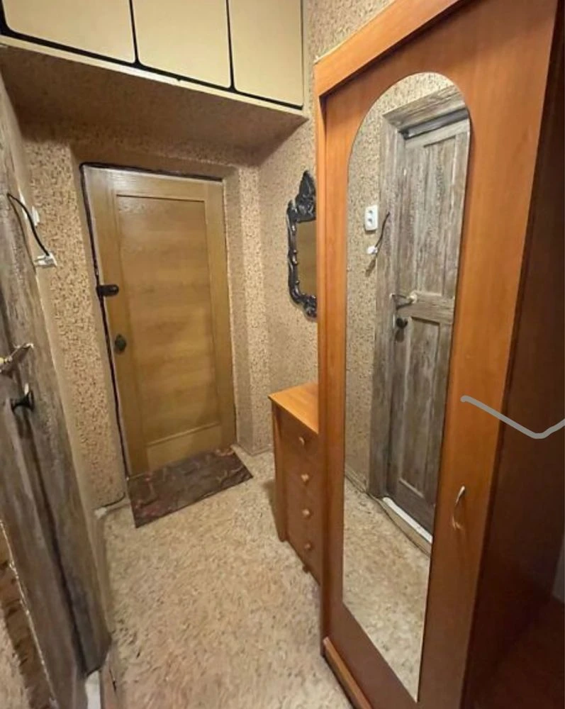 Продається 2-к, 2/3, 42 м2,  Костанайська 8/2