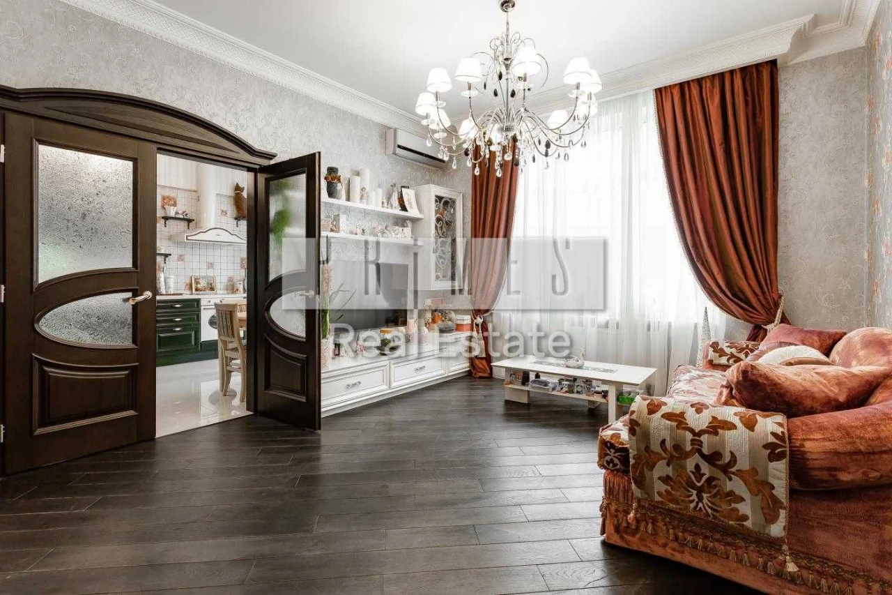 Продаж 3-кімнатної квартири 117м² в ЖК «Новопечерские Липки», вул. Анд